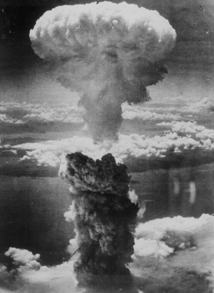 438px-Nagasakibomb.jpg